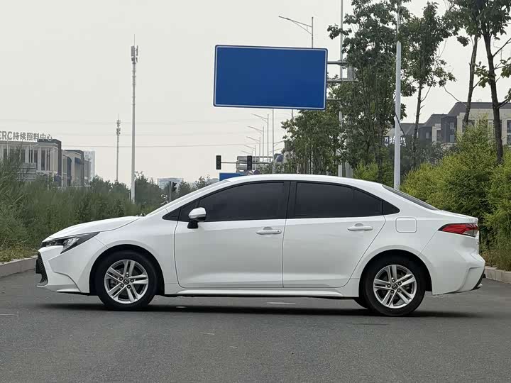 Toyota Levin, 2022 — фото 7 из 9