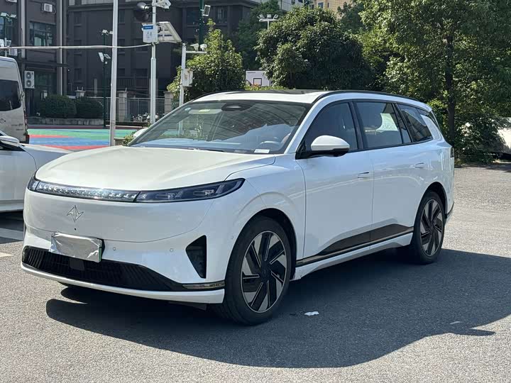 Dongfeng Yipai eπ 008, 2024 — купить в Ижевске под ключ