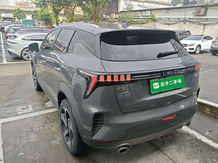 Lynk & Co 06 EM-P Hybrid, 2021 — фото 5 из 9