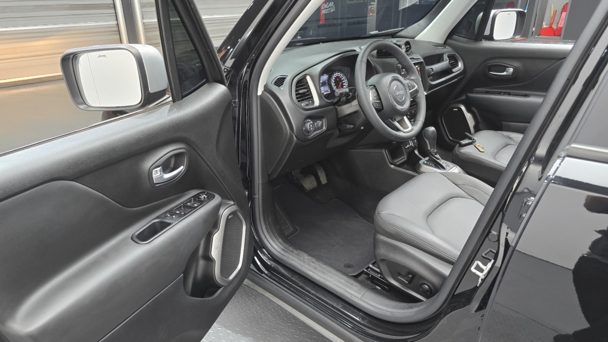 Jeep Renegade, 2022 — фото 9 из 12