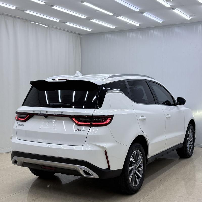 Geely Vision X6, 2023 — фото 6 из 12