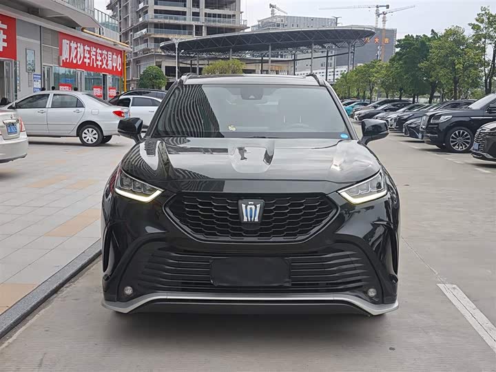 Toyota Crown Kluger, 2022 — фото 2 из 9