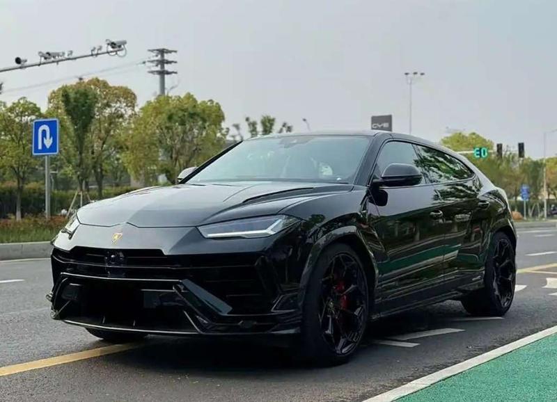 Lamborghini Urus, 2022 — купить в Оренбурге под ключ