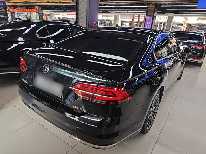 Volkswagen Phideon, 2022 — фото 7 из 9