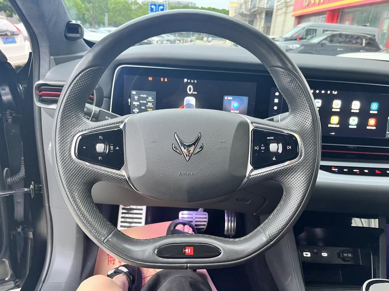 BAIC Arcfox Alpha S, 2022 — фото 11 из 12