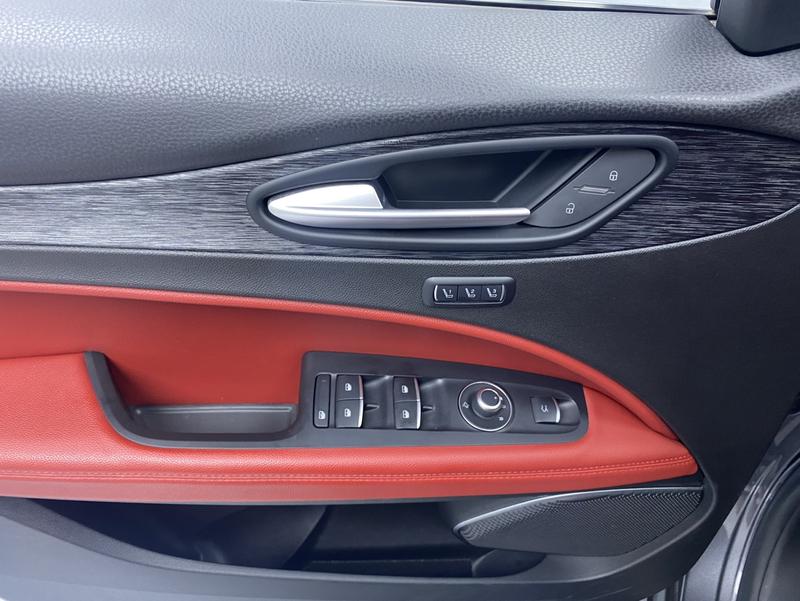 Alfa Romeo Stelvio, 2022 — фото 9 из 10