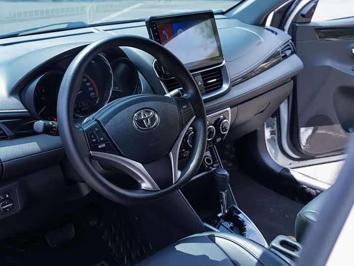 Toyota Yaris L Hatchback, 2022 — фото 9 из 9