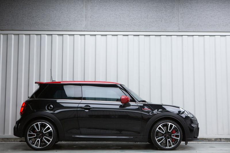 Mini Mini JCW, 2022 — фото 6 из 9
