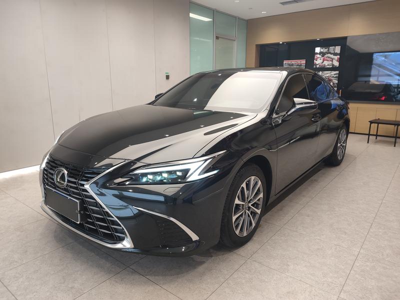 Lexus ES, 2025 — купить в Пензе под ключ