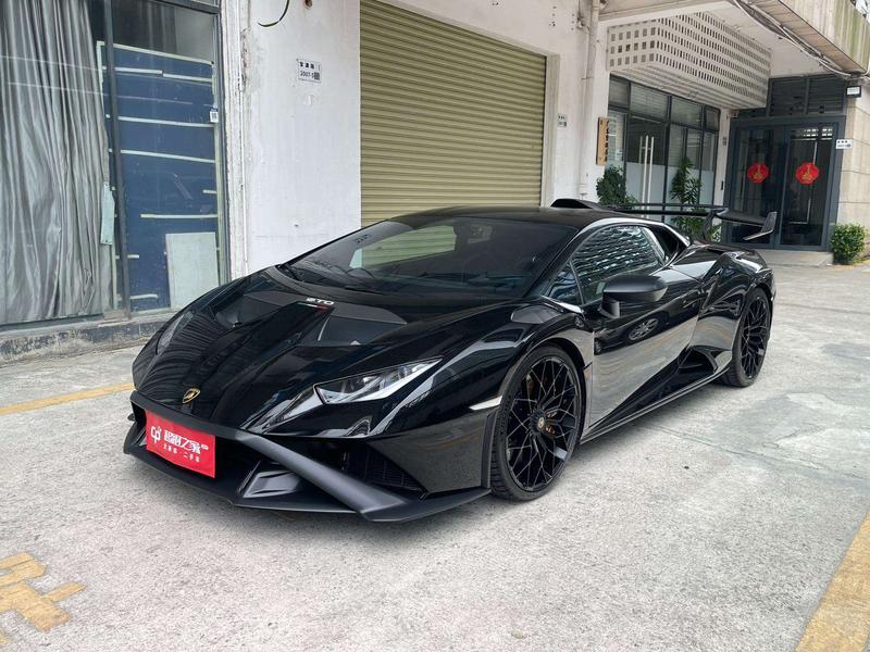Lamborghini Huracán, 2021 — купить в Москве под ключ
