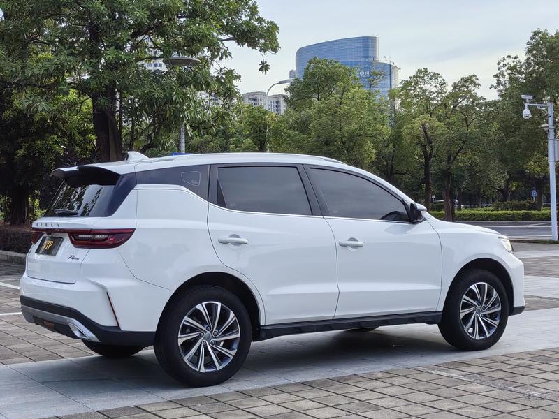 Geely Vision X6, 2022 — фото 6 из 12