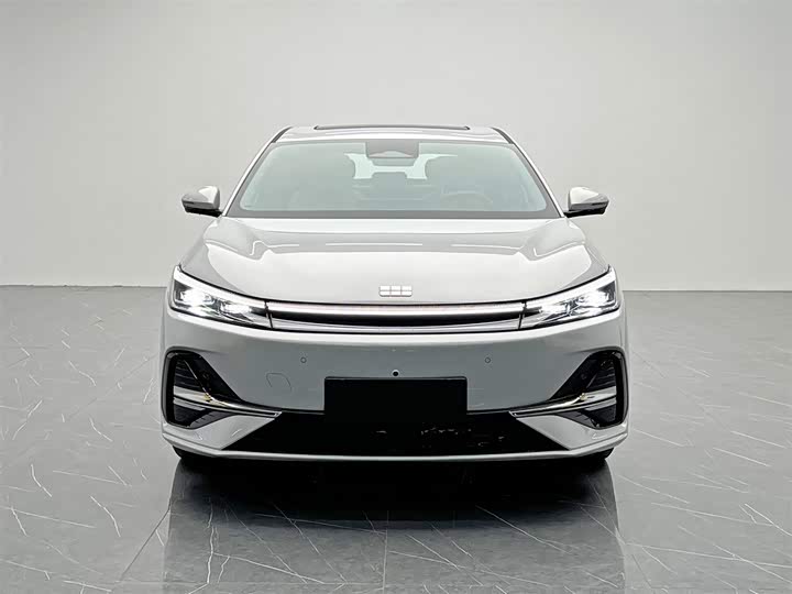 Geely Galaxy A7, 2026 — фото 2 из 9