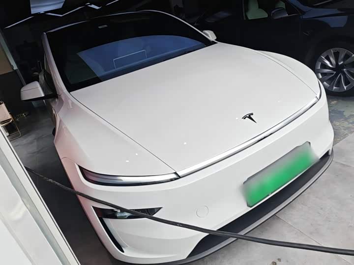 Tesla Model Y, 2025 — фото 4 из 9