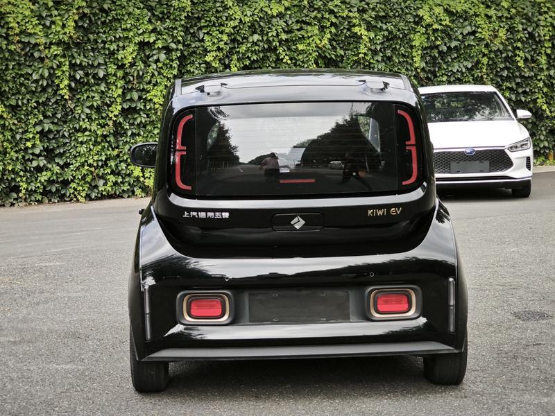 Baojun KiWi EV, 2022 — фото 4 из 7