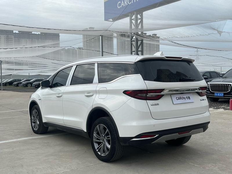 Geely Jiaji Hybrid, 2022 — фото 4 из 12