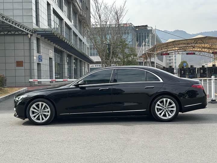 Mercedes-Benz S-Class, 2022 — фото 4 из 9