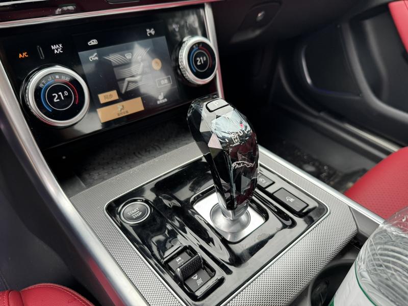 Jaguar XE L, 2024 — фото 6 из 10