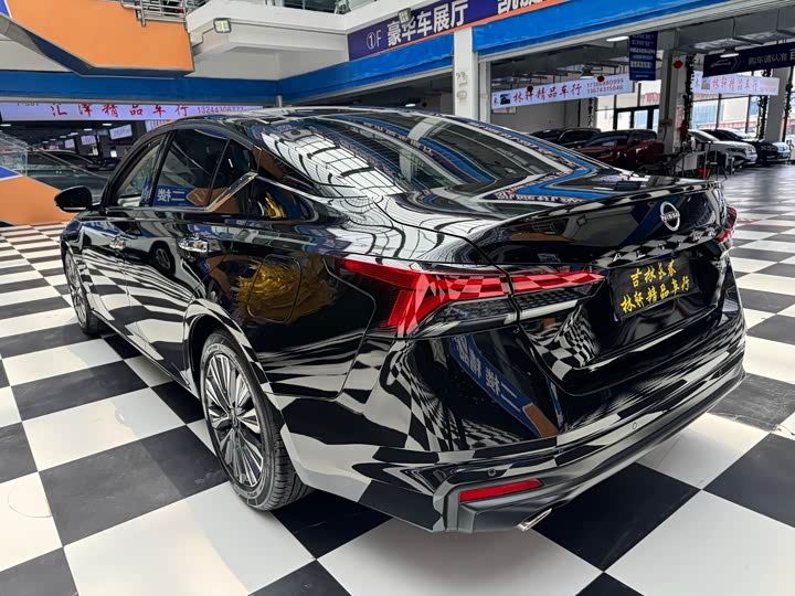 Nissan Teana, 2022 — фото 9 из 9