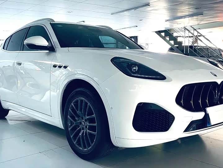 Maserati Grecale, 2022 — фото 3 из 9