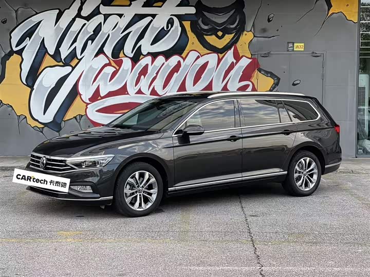 Volkswagen Passat Variant, 2023 — фото 2 из 7