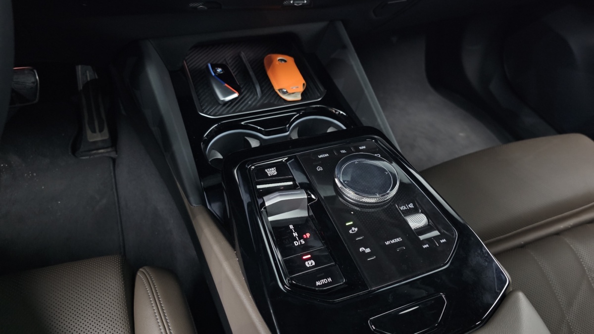 BMW 5 Series, 2024 — фото 9 из 12