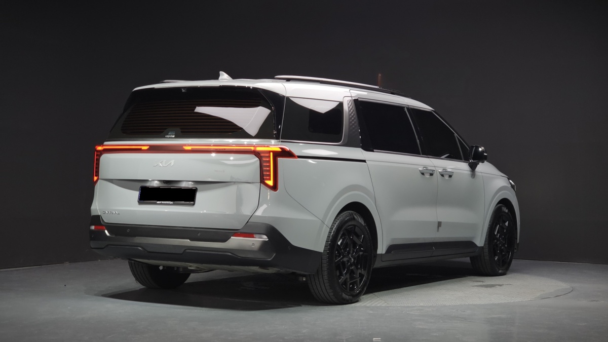 Kia Carnival, 2024 — фото 2 из 12