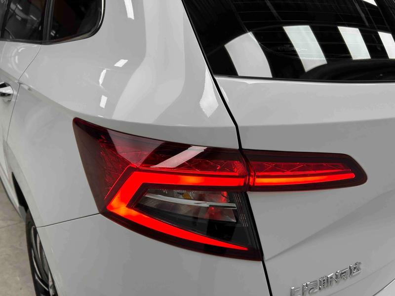 Skoda Karoq, 2023 — фото 8 из 12