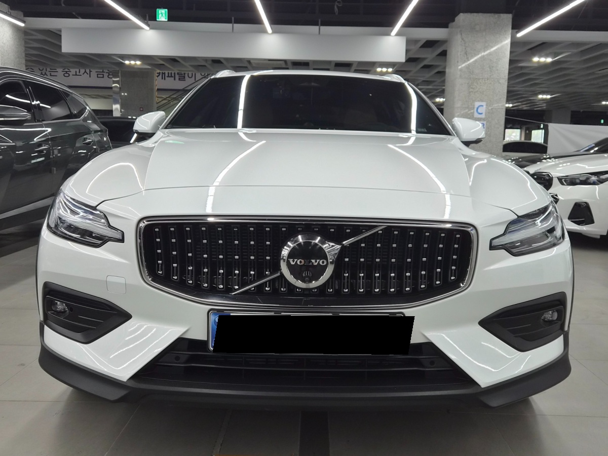 Volvo V60, 2022 — купить в Иванове под ключ