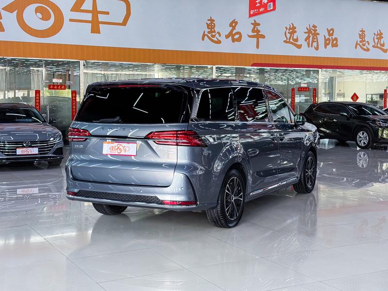 Roewe iMax 8, 2024 — фото 4 из 12
