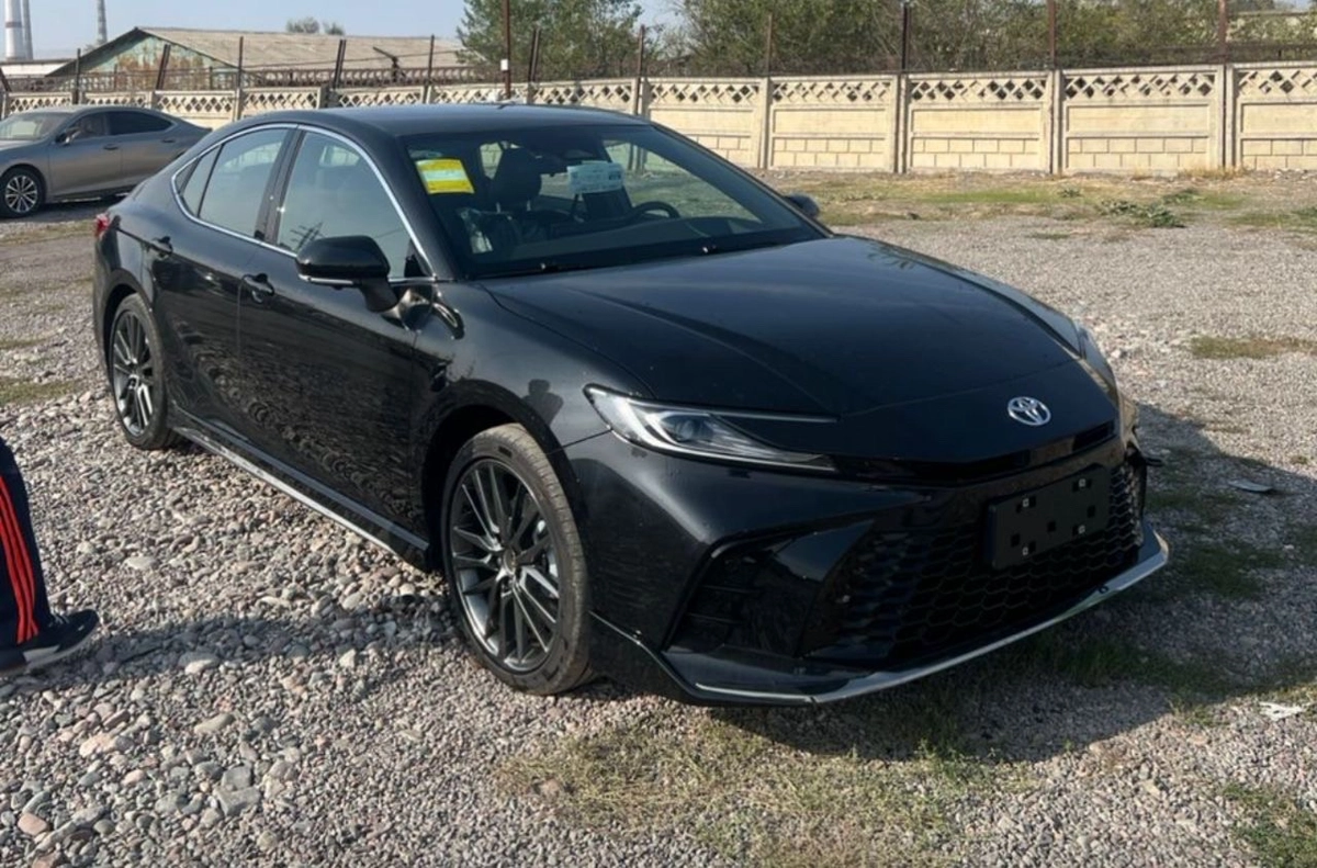 Toyota Camry, 2026