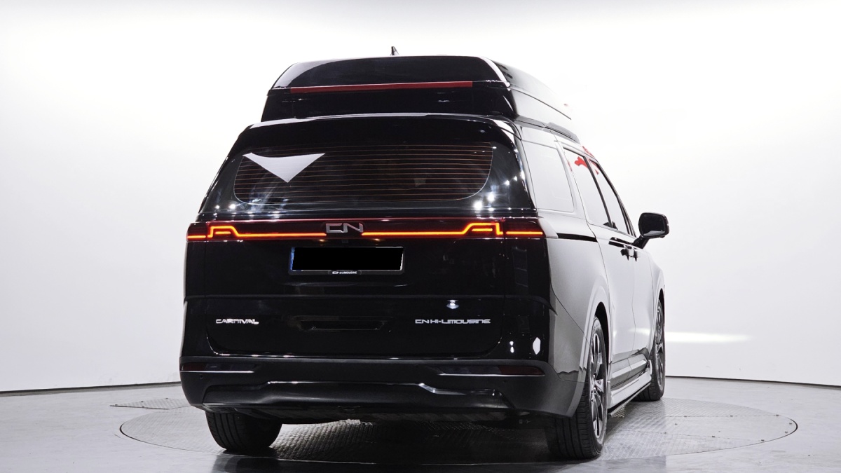Kia Carnival, 2022 — фото 4 из 12