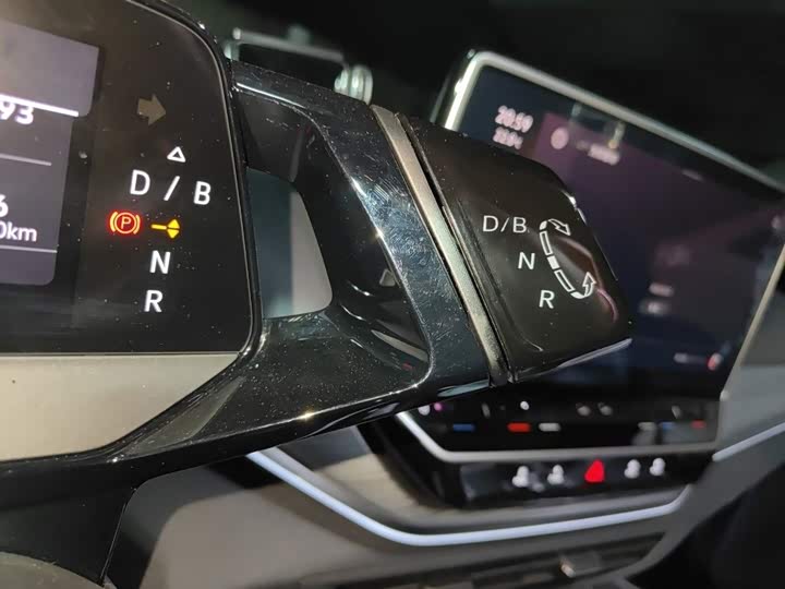 Volkswagen ID.4 Crozz, 2023 — фото 7 из 9