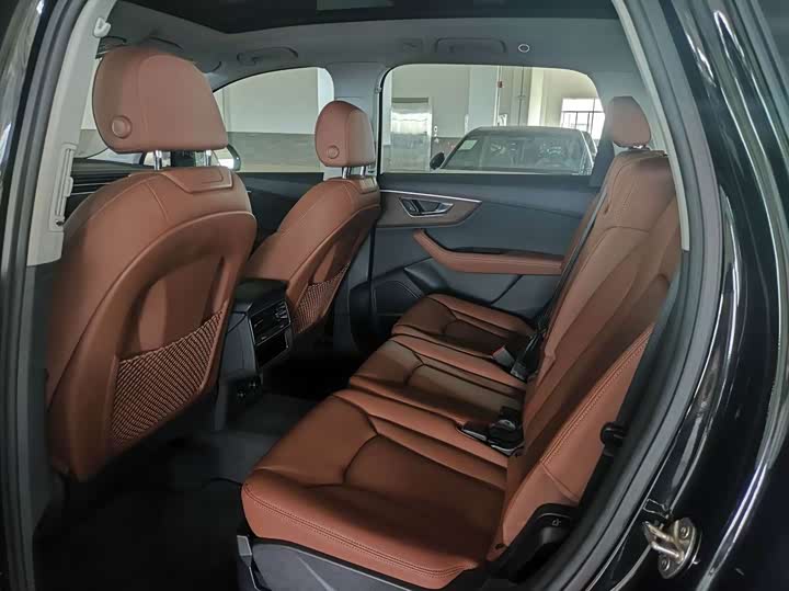 Audi Q7, 2025 — фото 9 из 9
