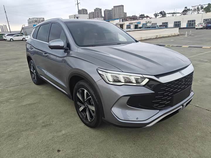 BYD Song Pro Hybrid, 2023 — фото 3 из 9