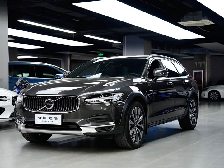 Volvo V90, 2023 — купить в Саратове под ключ
