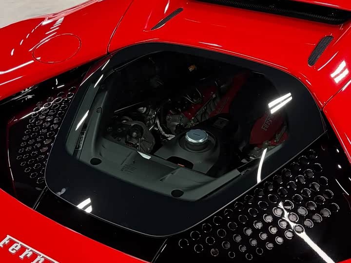 Ferrari SF90, 2022 — фото 7 из 7