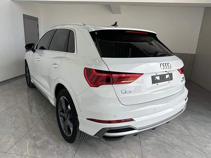 Audi Q3, 2023 — фото 4 из 9