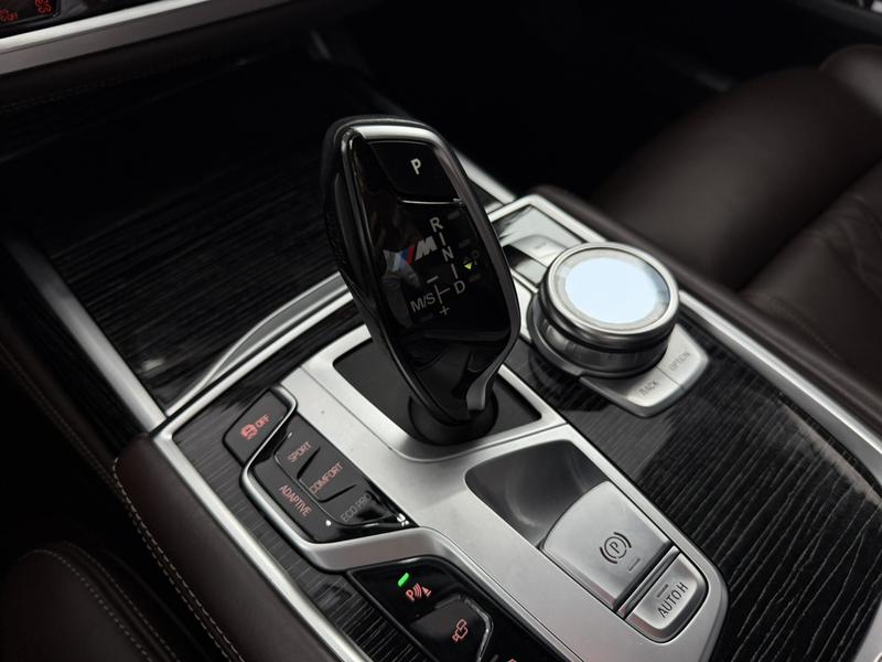 BMW 7 Series, 2022 — фото 9 из 11