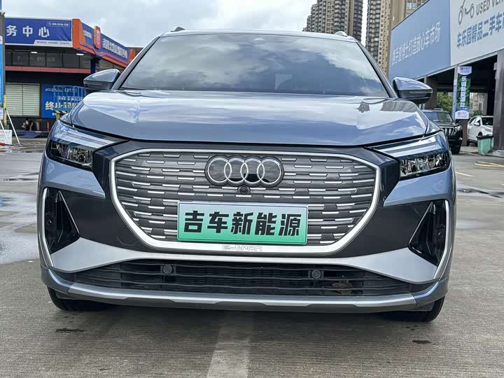 Audi Q4 e-tron, 2025 — фото 2 из 9