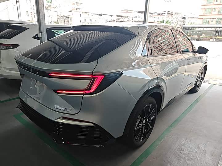 Honda e:NP2, 2024 — фото 7 из 9