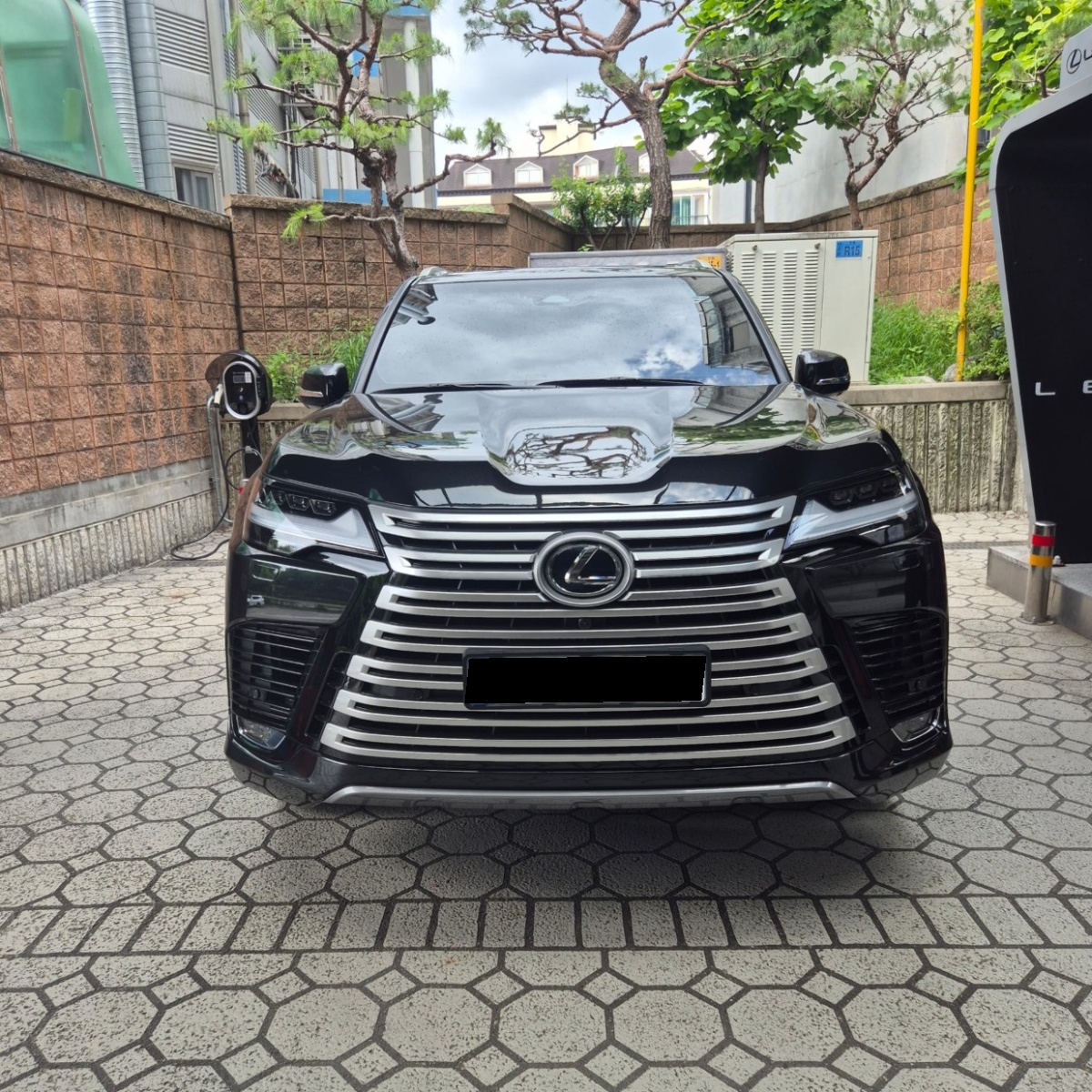 Lexus LX, 2025 — фото 3 из 11