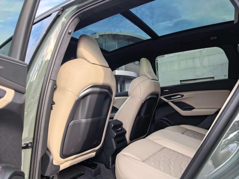Audi Q6L e-tron, 2025 — фото 11 из 12