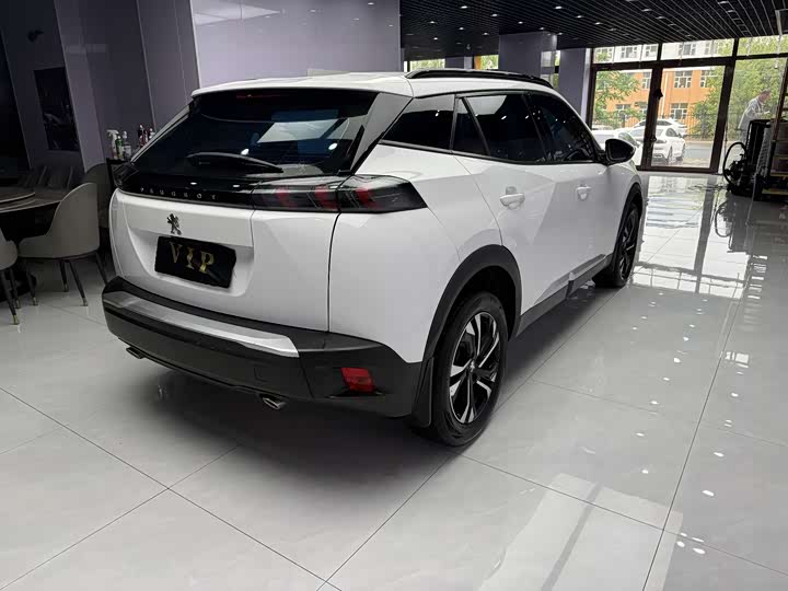 Peugeot 2008, 2022 — фото 4 из 9