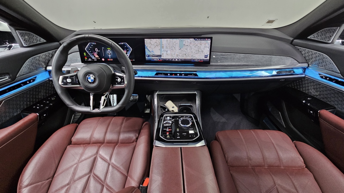 BMW 7 Series, 2024 — фото 6 из 12