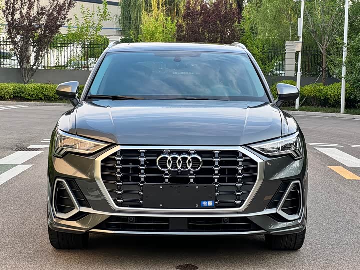 Audi Q3, 2022 — фото 2 из 9