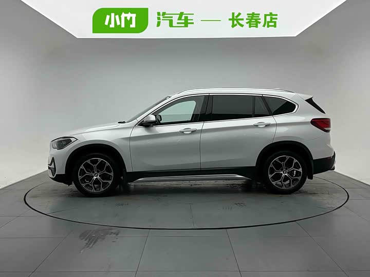 BMW X1, 2021 — фото 3 из 9