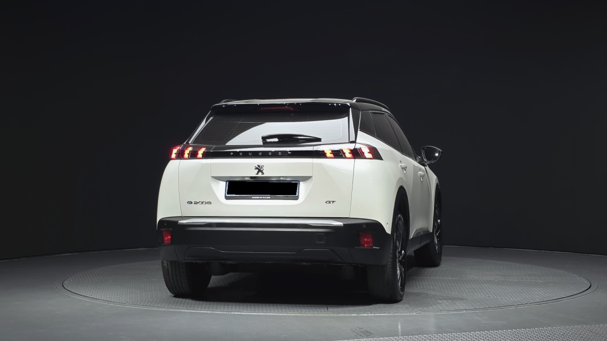 Peugeot 2008, 2023 — фото 4 из 12