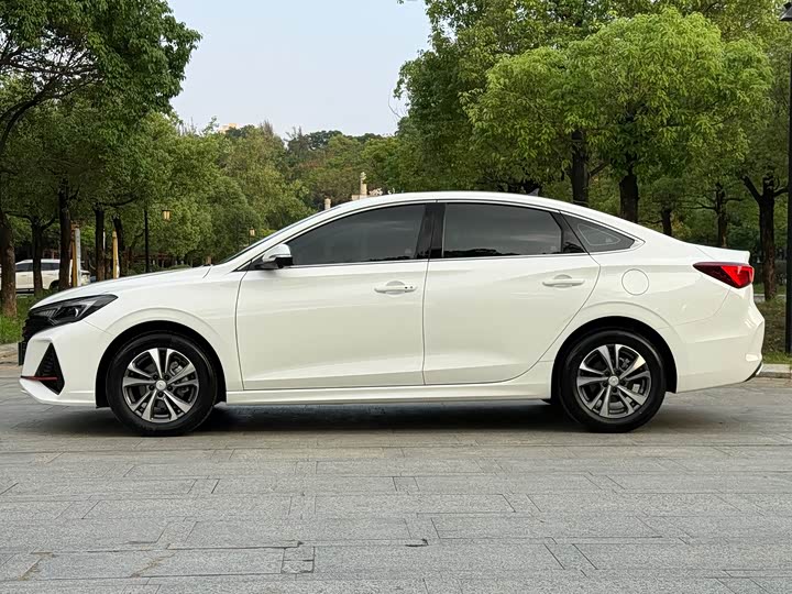 Changan Eado Plus, 2024 — фото 5 из 9