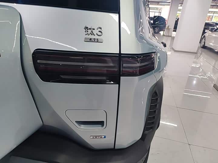 BYD FangChengBao Titanium 3 (Tai 3), 2025 — фото 8 из 9