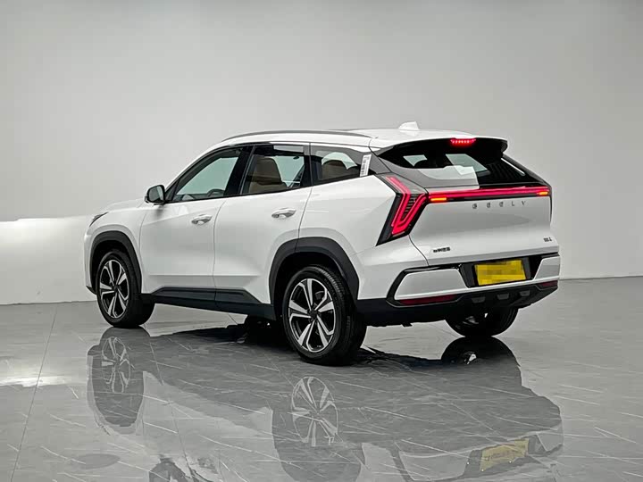 Geely Atlas L, 2026 — фото 4 из 9